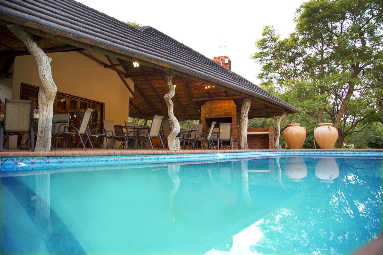 Bush Lovers Lodge Модимоле Екстериор снимка