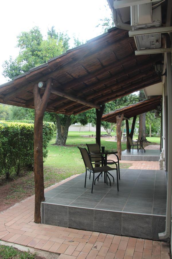 Bush Lovers Lodge Модимоле Стая снимка
